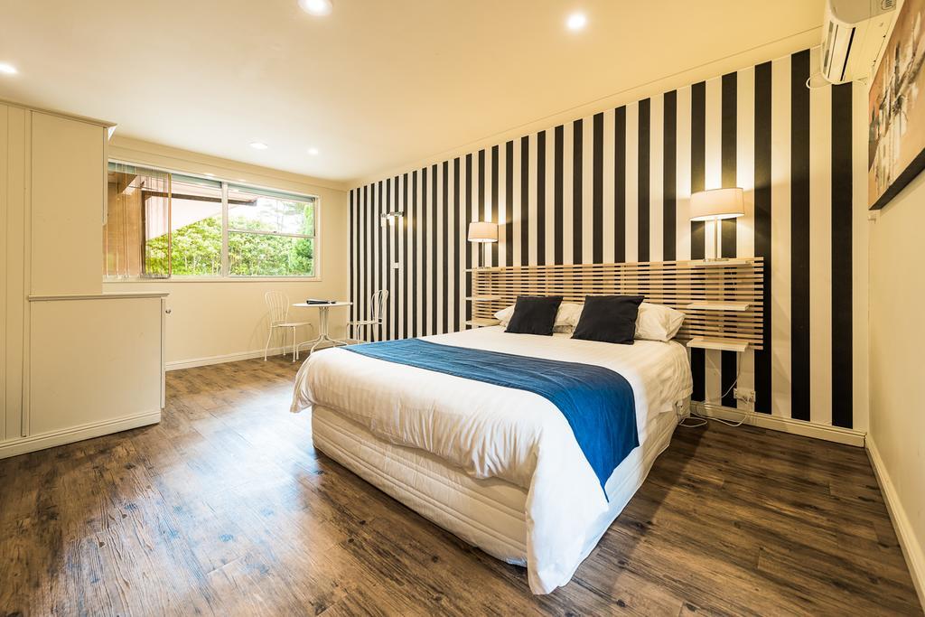 Bundanoon Country Inn Motel Room photo